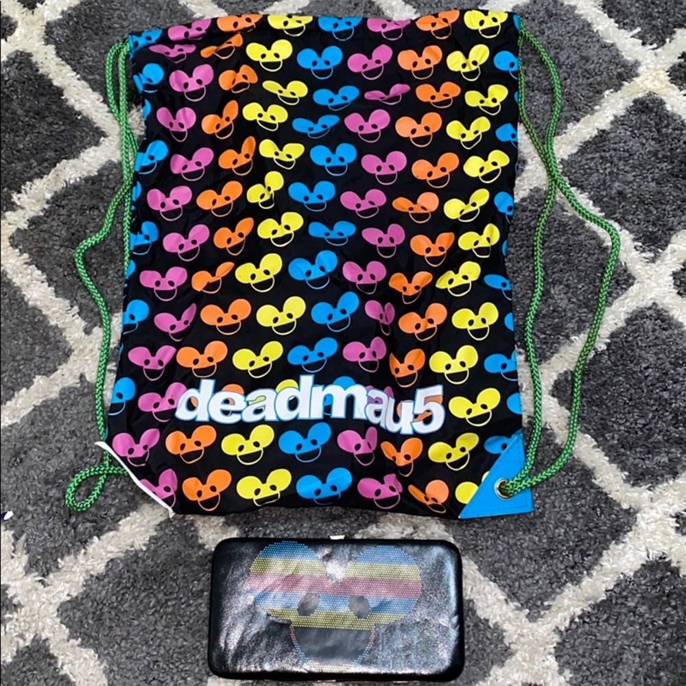 Dead Mau5 sling bag with matching wallet